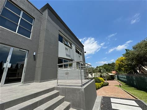 Commercial Property to Rent in Fourways, Sunninghill and Lonehill.